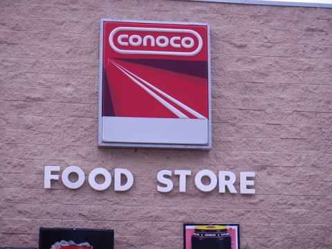 Conoco Gas & Convenience Store